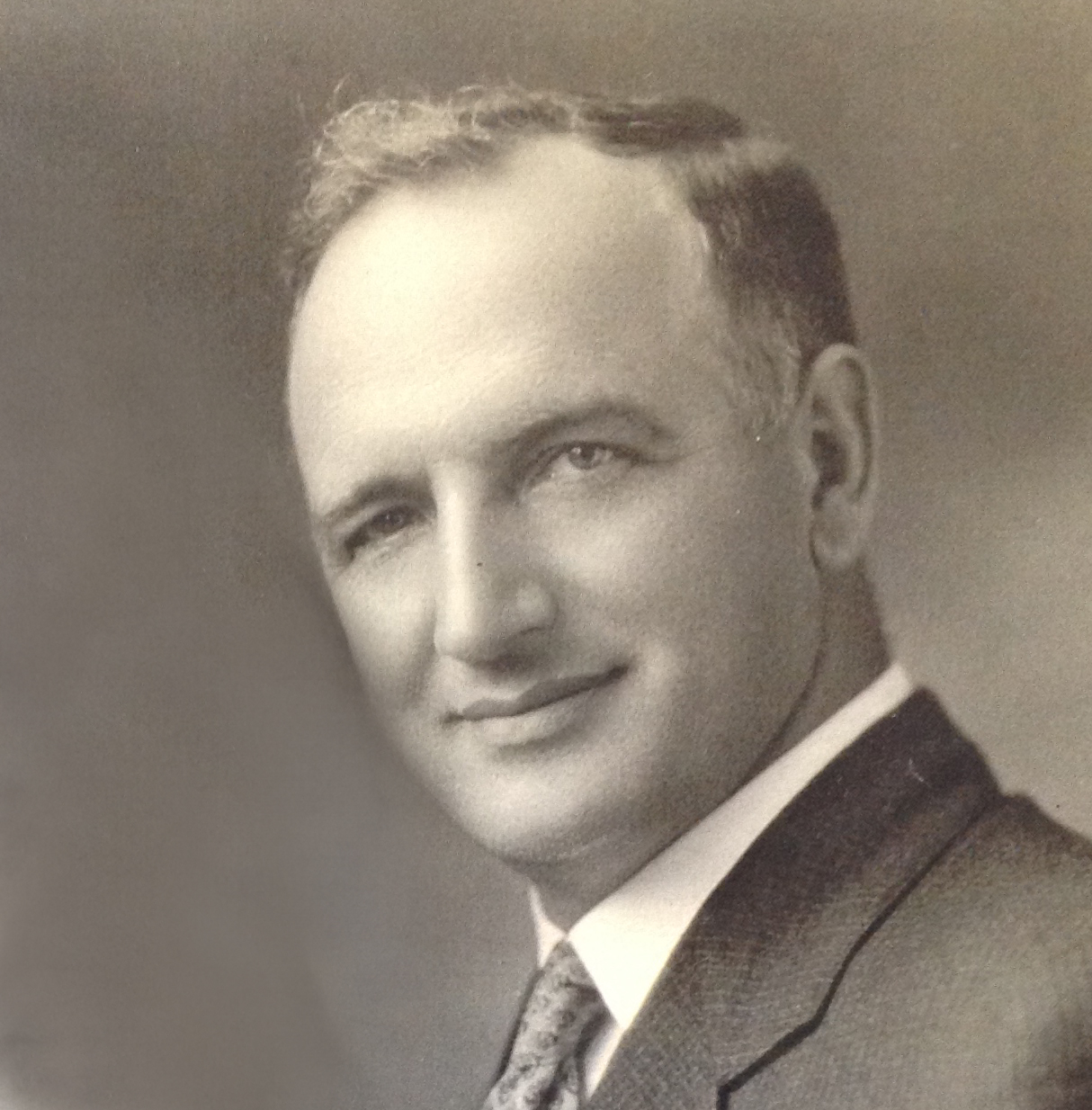 Photo of photos/William Cardell McLennan b1884 portrait